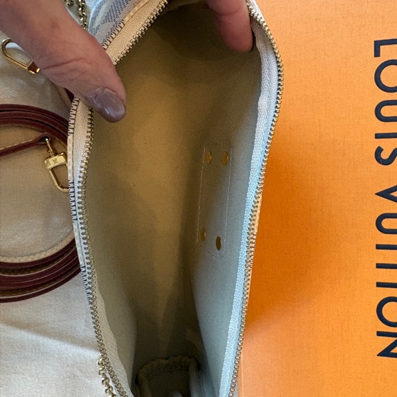 Louis Vuitton Damier Azur Eva Clutch--DISCONTINUED! - Picture 8 of 10